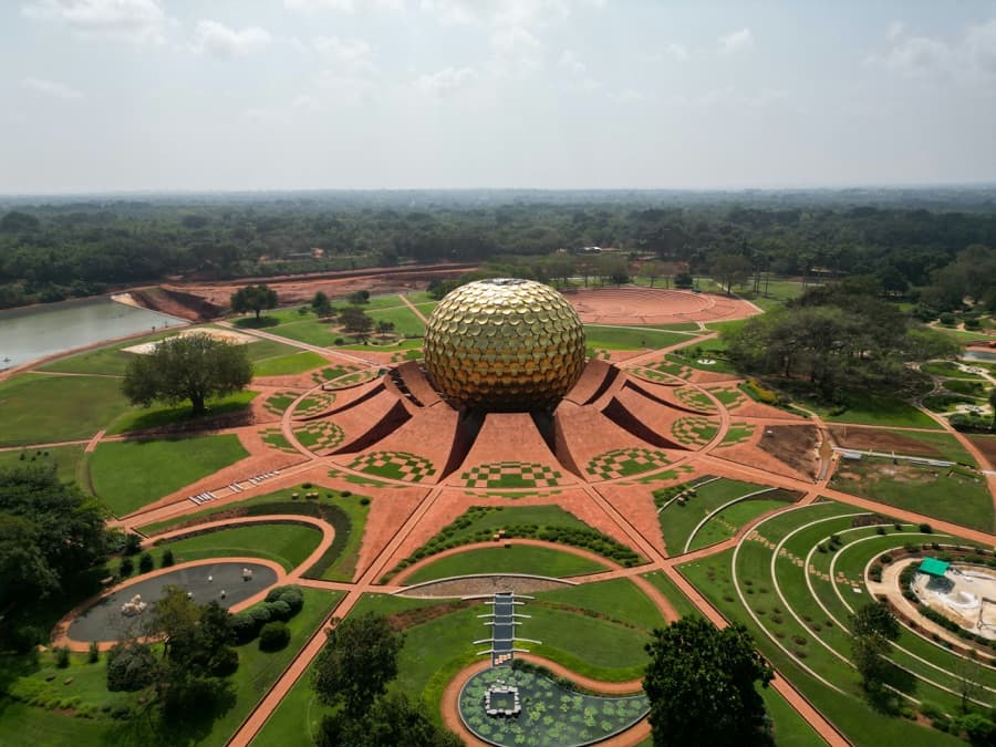 Day trip: Auroville