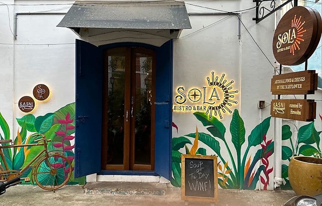 Sola Bistro